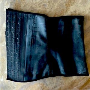 Ann Cherry Waist Trainer